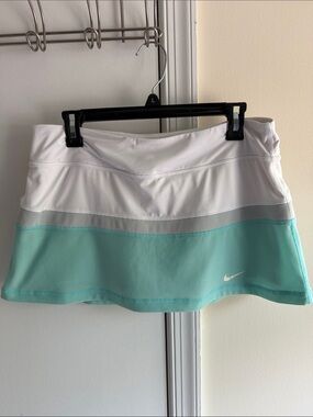 Nike White and Mint Athletic Tennis Skort